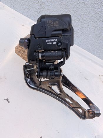 Used Shimano R8150 Front Derailleur bike — image 2 of 3