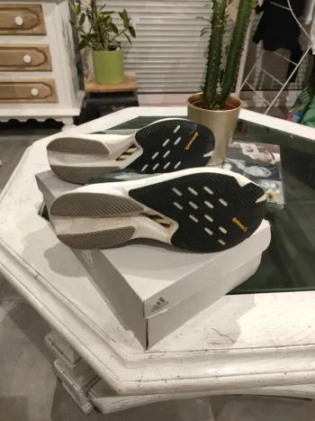 Used Adidas Adizero Boston 12 bike — image 12 of 15