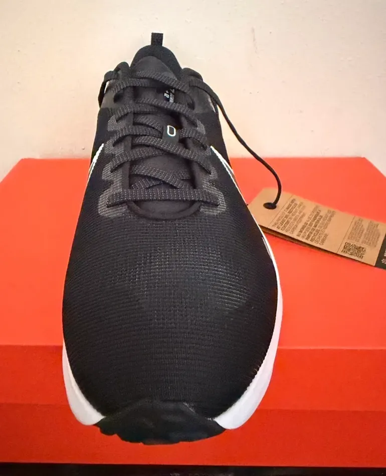Gebrauchtes Nike Downshifter 12 bike — Bild 2 von 9