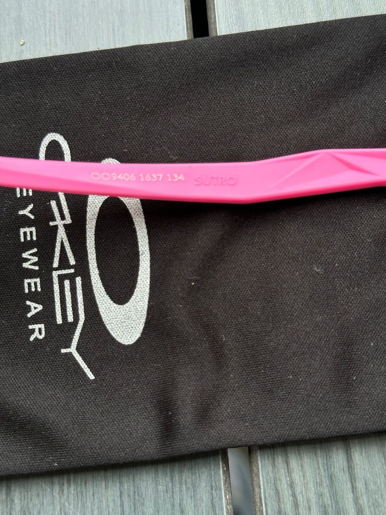 Použité Oakley Sutro Matte Pink Cycling Sunglasses 2026 bike — obrázek 5 z 7