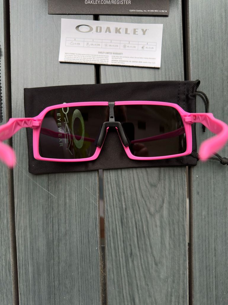 Použité Oakley Sutro Matte Pink Cycling Sunglasses 2026 bike — obrázek 4 z 7
