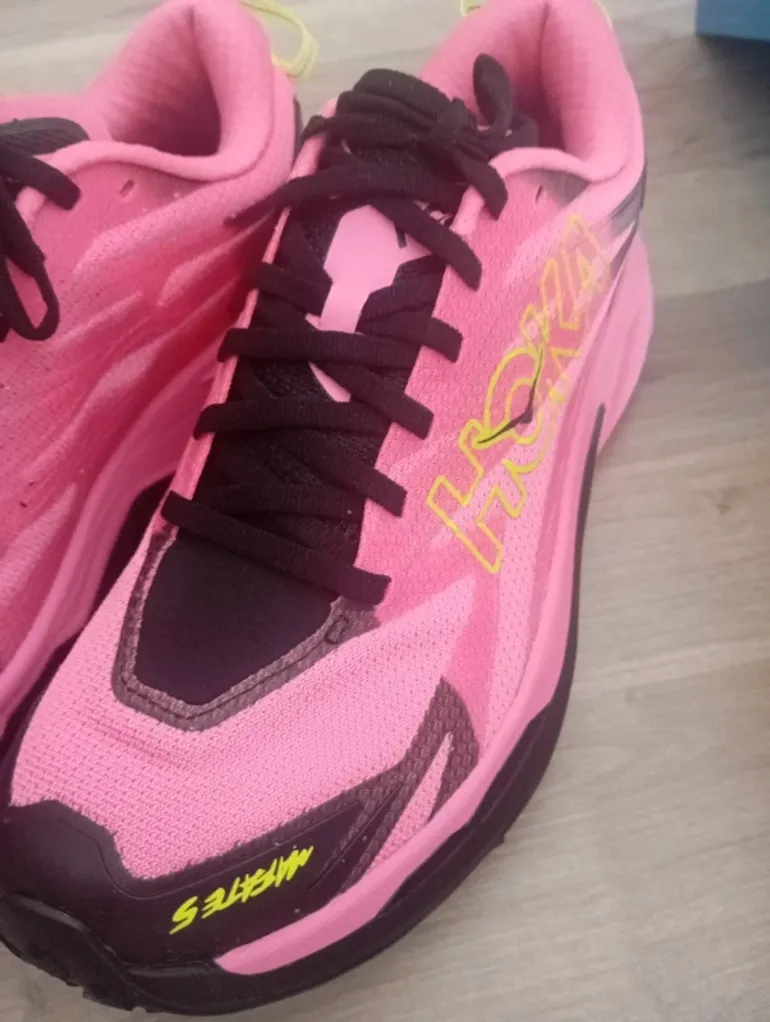 Used Hoka Mafate 5 bike — image 4 of 9