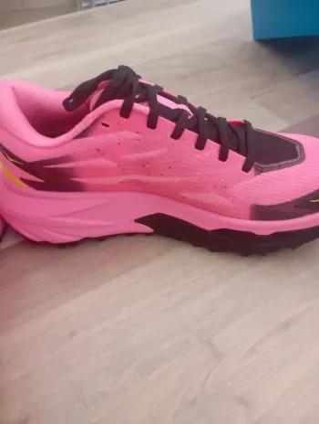 Used Hoka Mafate 5 bike — image 7 of 9