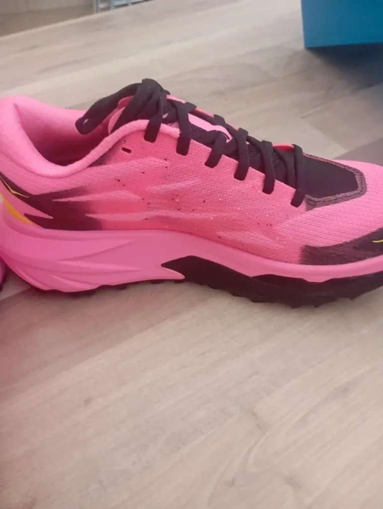 Used Hoka Mafate 5 bike — image 7 of 9