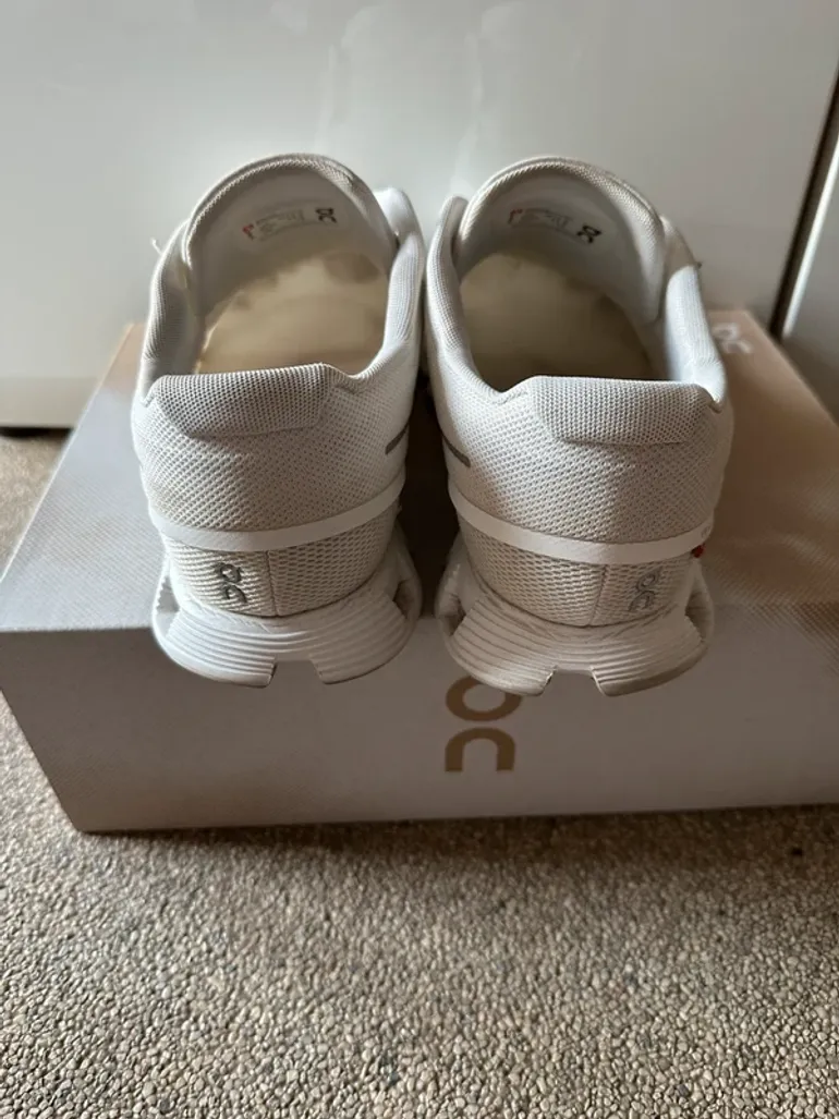 Gebrauchtes On Running On Sneakers bike — Bild 3 von 7