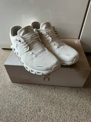 Gebrauchtes On Running On Sneakers bike