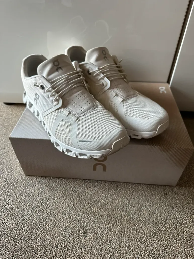 Gebrauchtes On Running On Sneakers bike — Bild 1 von 7