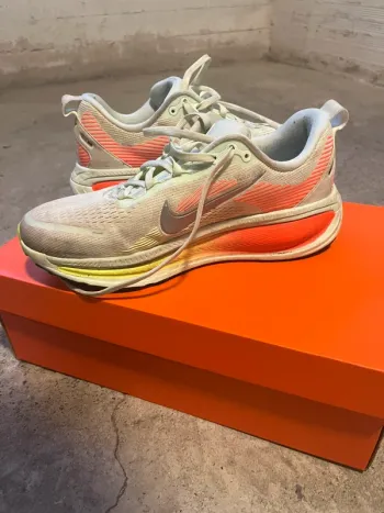 Gebrauchtes Nike Vomero 18 bike — Bild 2 von 3
