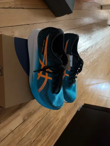 Używany Asics Magic Speed bike — zdjęcie 3 z 6