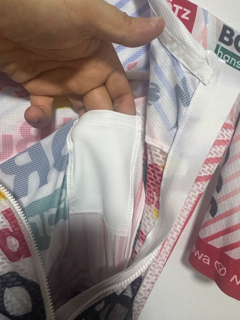 Použité Red Bull roadsuit Bora Edition Tour France bike — obrázek 9 z 9