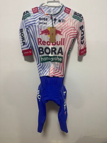 Použité Red Bull roadsuit Bora Edition Tour France bike — obrázek 2 z 9