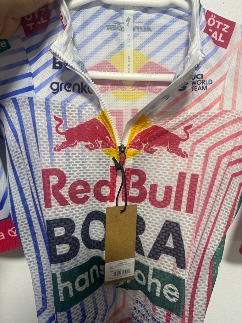 Použité Red Bull roadsuit Bora Edition Tour France bike — obrázek 8 z 9