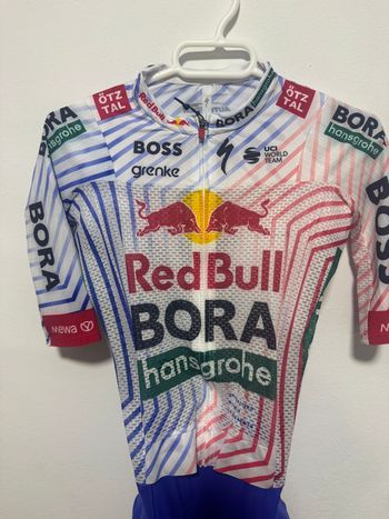 Použité Red Bull roadsuit Bora Edition Tour France bike — obrázek 3 z 9