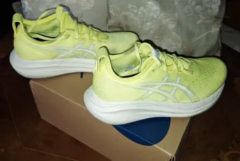 Used Asics Gel Nimbus 27 2025 bike — image 6 of 13