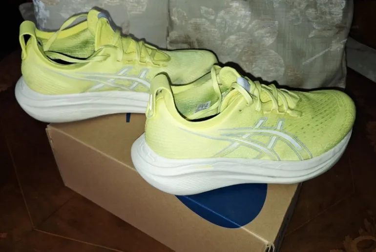 Used Asics Gel Nimbus 27 2025 bike — image 6 of 13