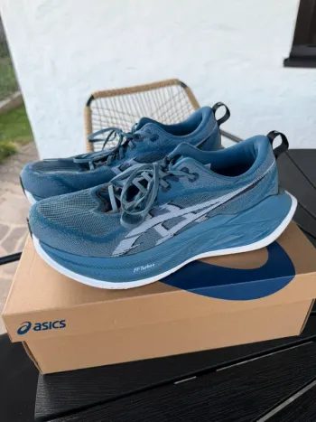 Gebrauchtes Asics Superblast 2 bike