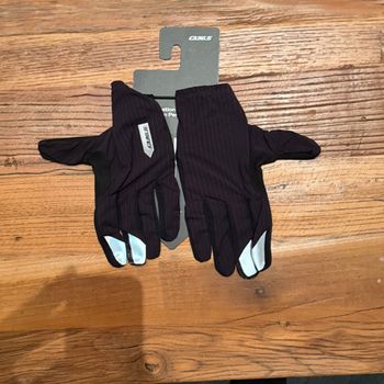Used Q36.5 Long Fingers Summer Gloves L// NEW!! 50% OFF!! 2025 bike — image 2 of 2