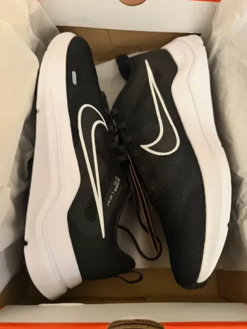 Gebrauchtes Nike Downshifter 12 bike — Bild 8 von 9