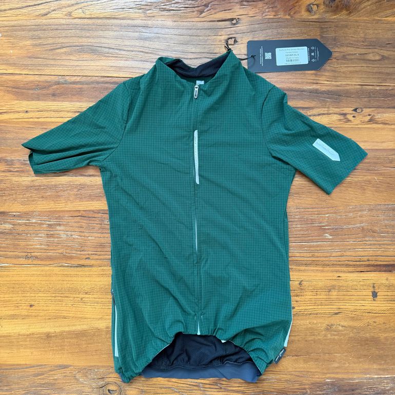 Used Q36.5 Dottore Pro Jersey Woman Forest Green// NEW!! 50% OFF!! 2025 bike — image 1 of 2