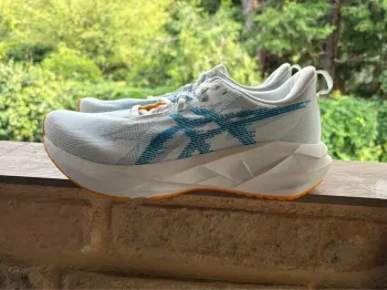 Gebrauchtes Asics Novablast 5 bike — Bild 2 von 5