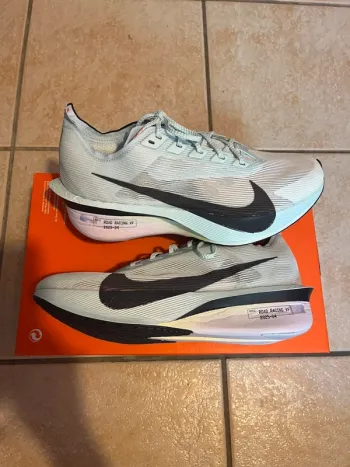 Used Nike Vaporfly 4 bike