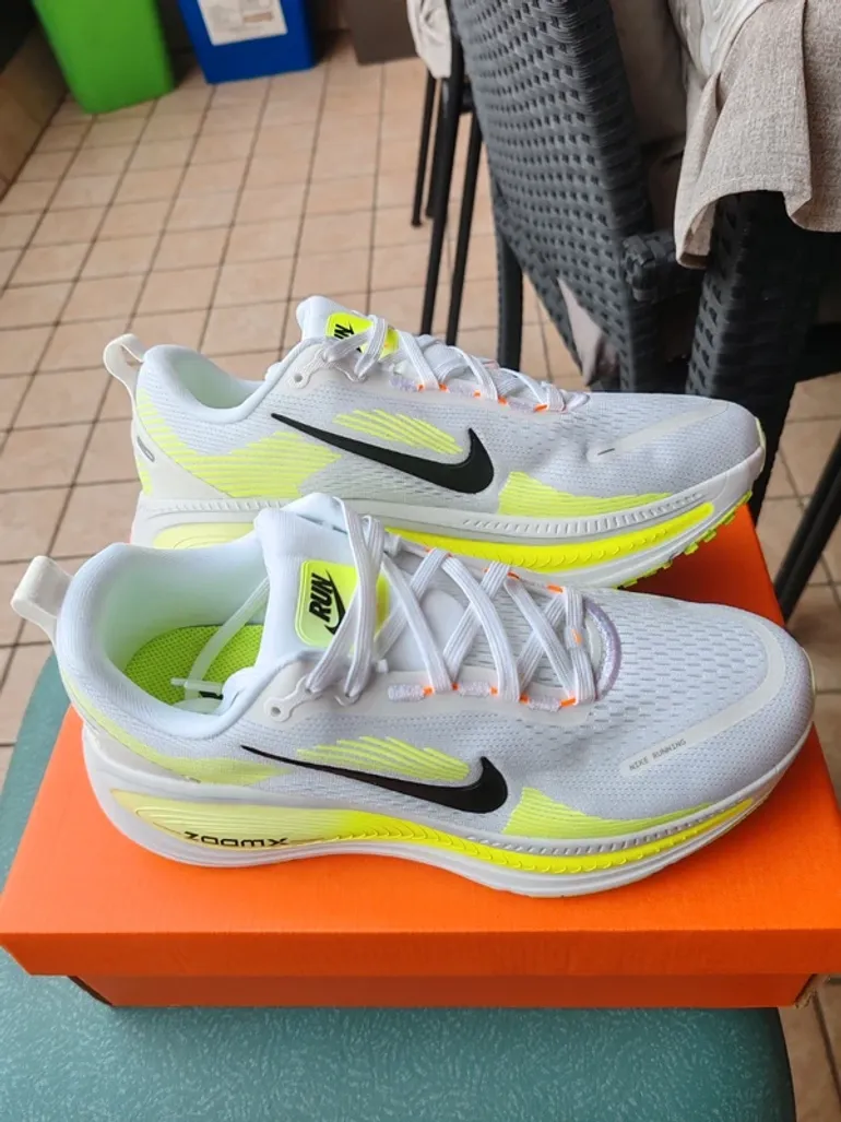 Gebrauchtes White Vomero 18 bike — Bild 1 von 11