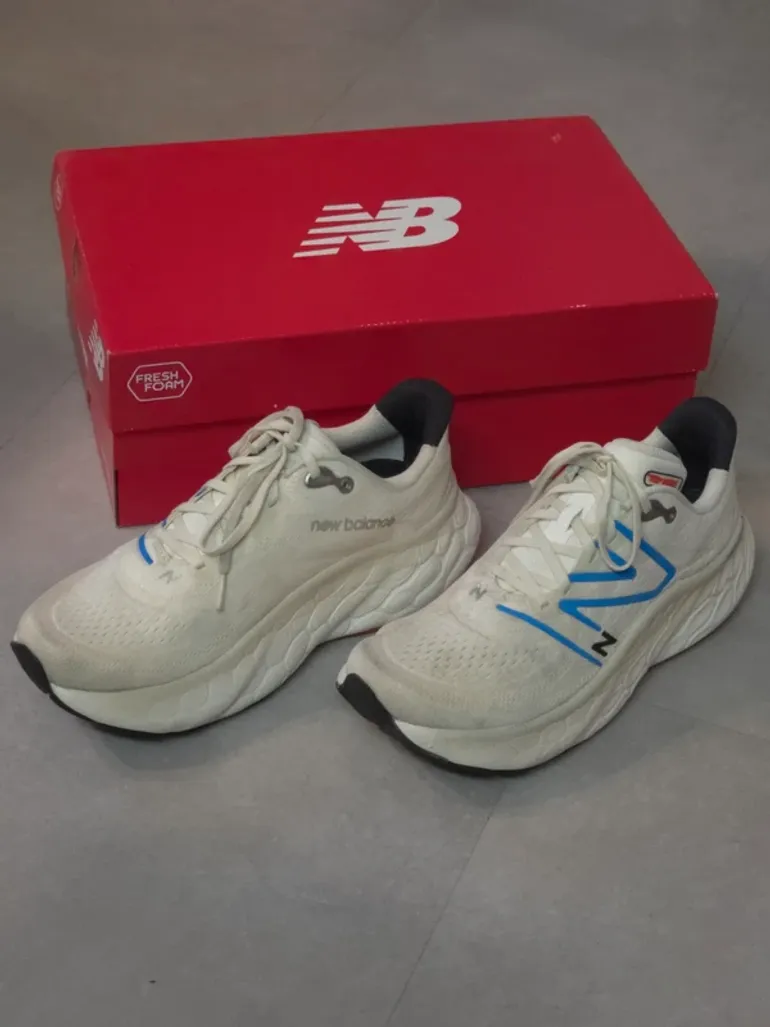 Gebrauchtes New Balance Fresh Foam X More v4 bike — Bild 1 von 4