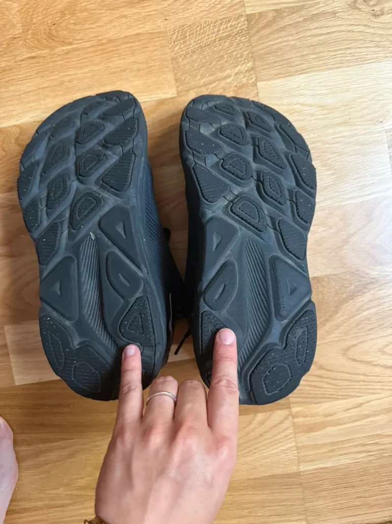 Used Hoka Clifton 9 bike — image 3 of 5
