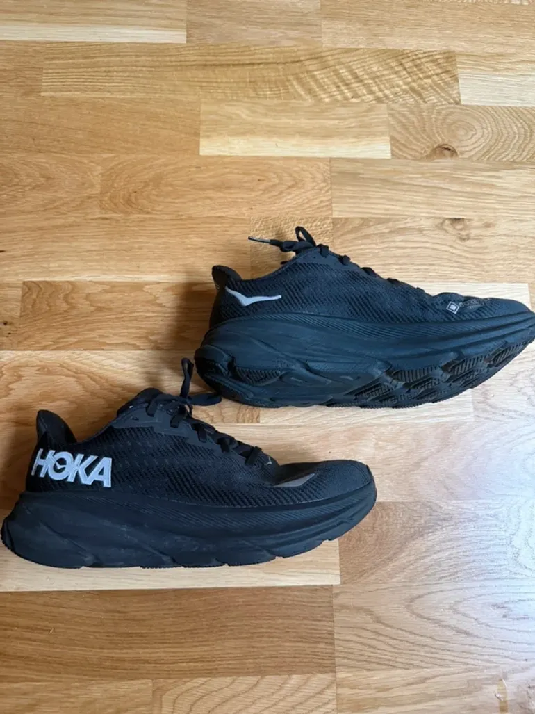 Used Hoka Clifton 9 bike — image 1 of 5