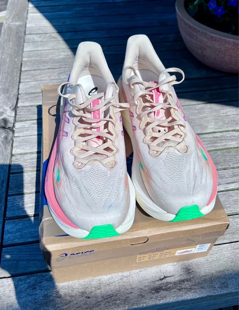 Gebrauchtes Asics Superblast 3 bike — Bild 1 von 15