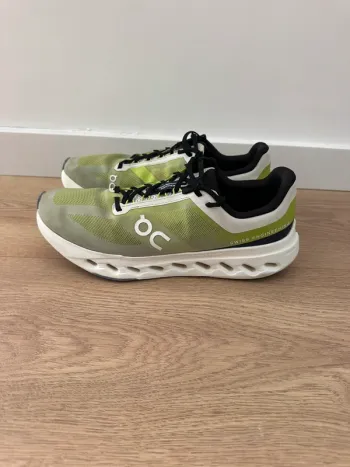 Gebrauchtes On Running Cloudsurfer bike — Bild 2 von 7