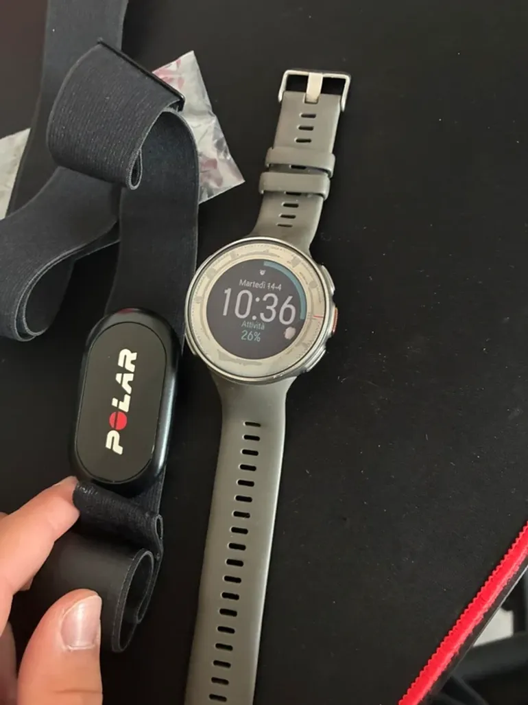 Used Polar Vantage V bike — image 1 of 3