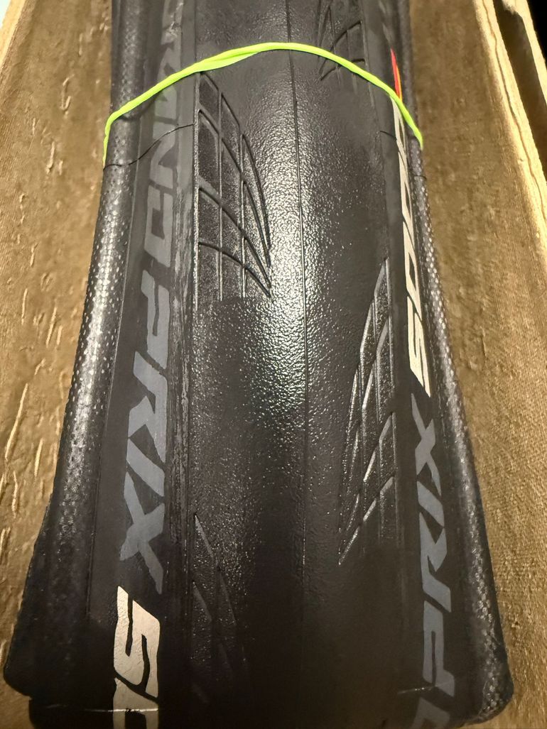 Used Continental GP 5000 2026 bike — image 2 of 8