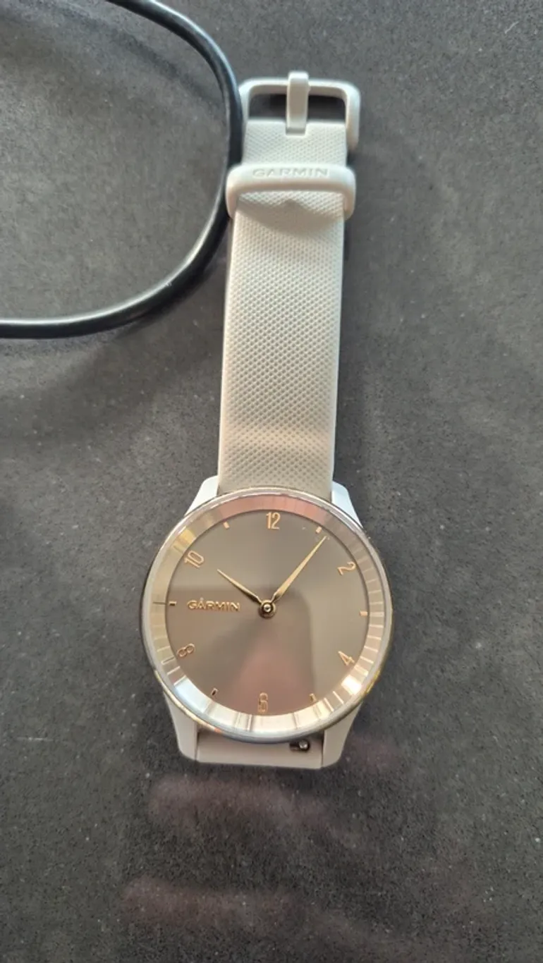Gebrauchtes Garmin Vivomove Trend bike — Bild 2 von 4