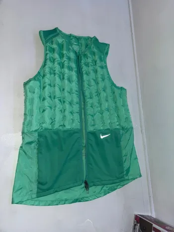 Used Nike Therma-Fit bike — image 2 of 5