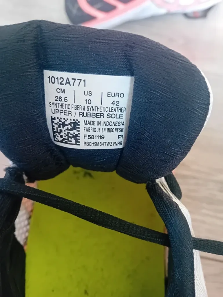 Gebrauchtes Asics Nimbus 20 Barcelona bike — Bild 4 von 5