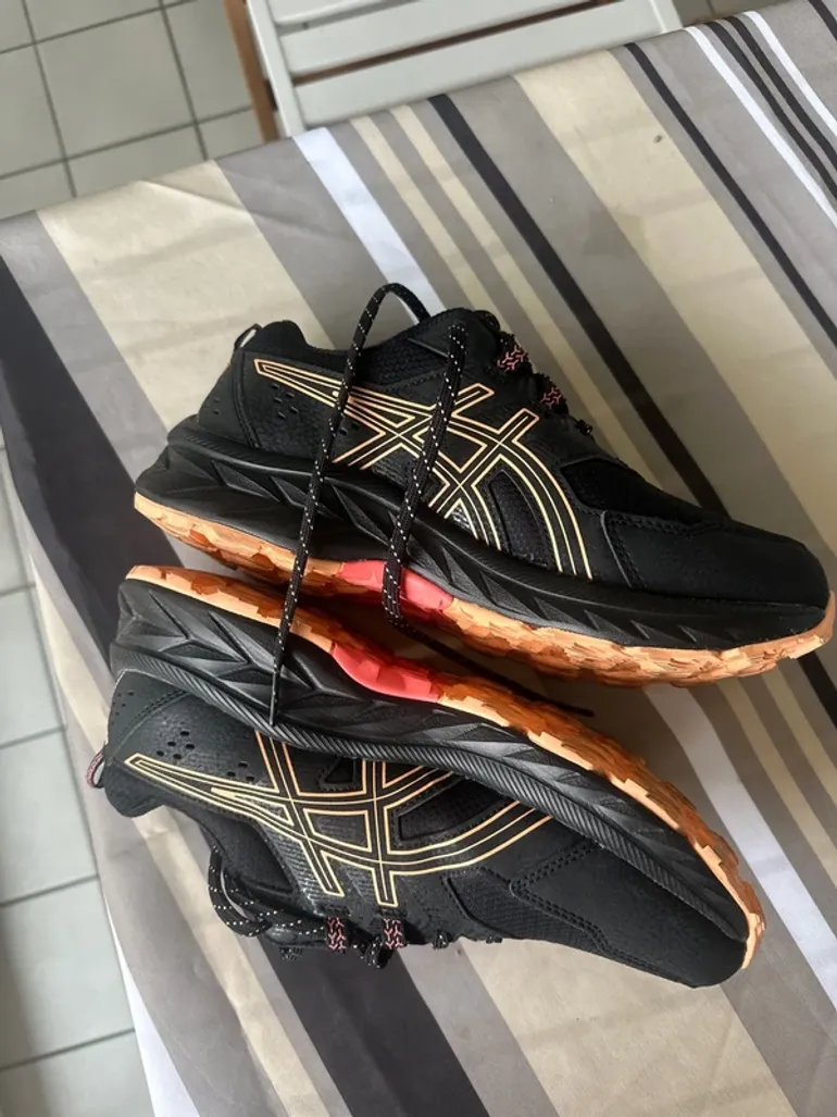 Käytetty Asics Shoes bike — kuva 4 / 5