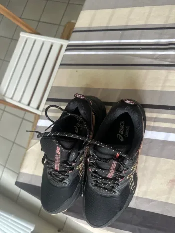 Käytetty Asics Shoes bike — kuva 2 / 5