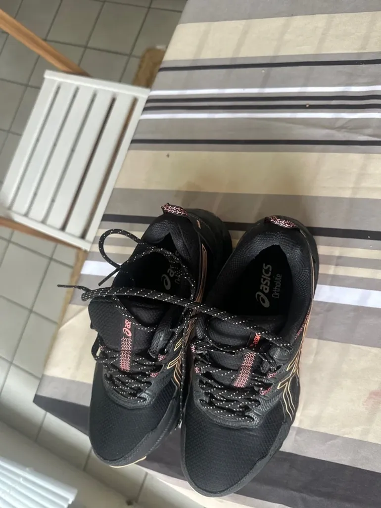 Käytetty Asics Shoes bike — kuva 2 / 5