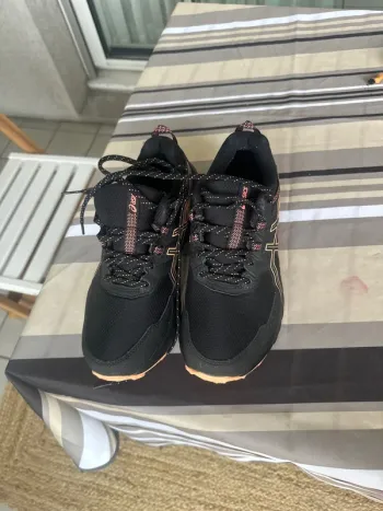 Käytetty Asics Shoes bike