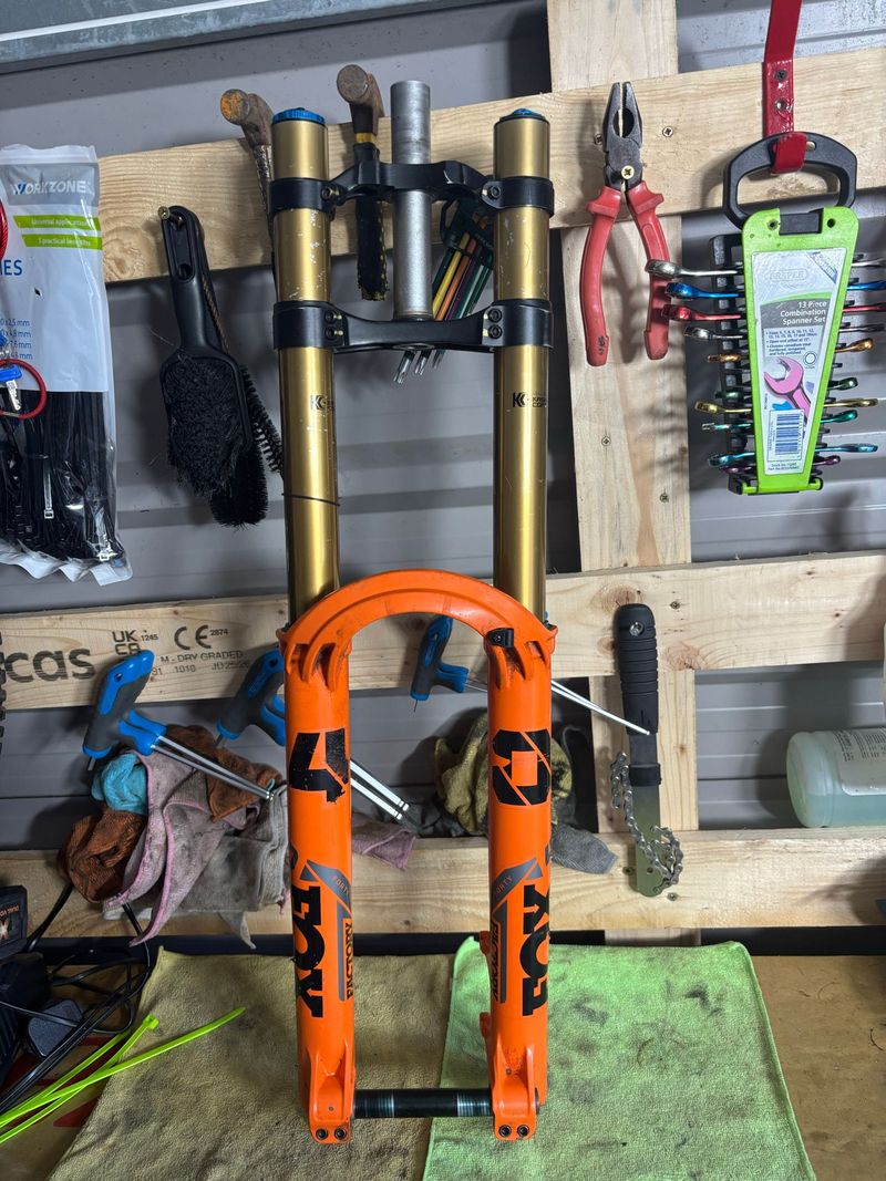 Used Fox 40 Suspension Fork 2023 bike — image 5 of 6