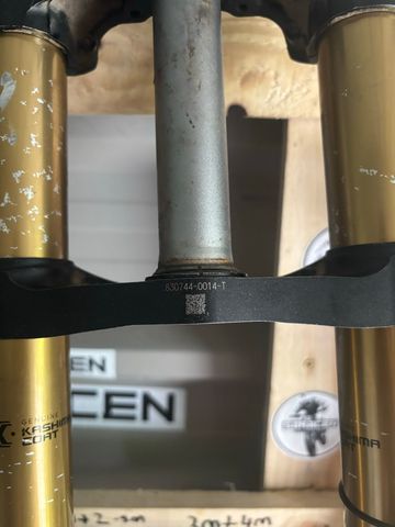 Used Fox 40 Suspension Fork 2023 bike — image 3 of 6