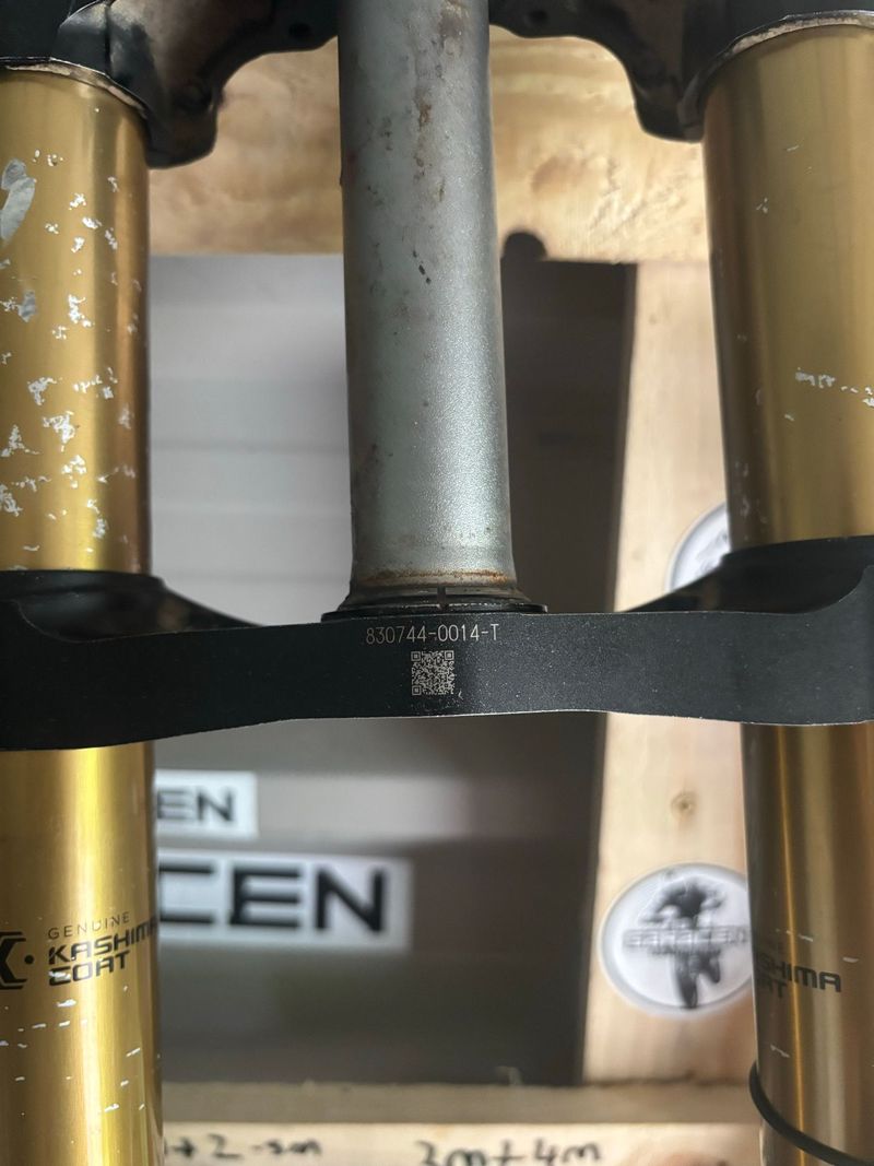 Used Fox 40 Suspension Fork 2023 bike — image 3 of 6