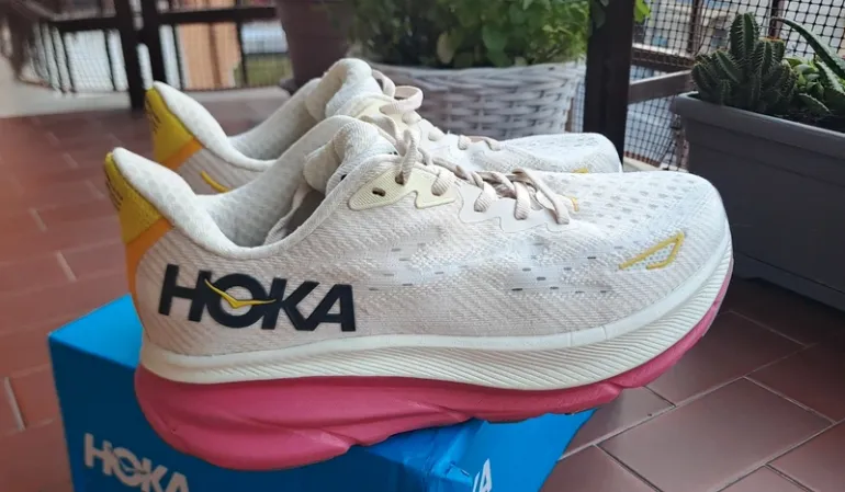 Used Hoka Clifton 9 bike — image 2 of 5
