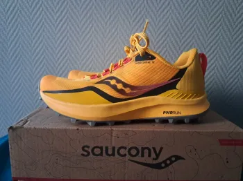 Used Saucony Peregrine 12 bike — image 2 of 15