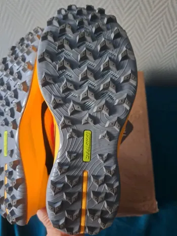 Used Saucony Peregrine 12 bike — image 13 of 15