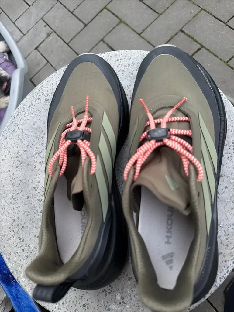 Used Adidas Ultraboost 5 bike — image 4 of 5