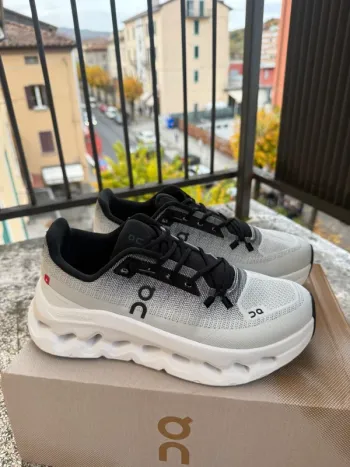 On Running Cloud tilt bike d'occasion