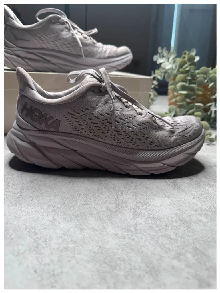 Used Hoka Clifton 8 bike — image 5 of 11