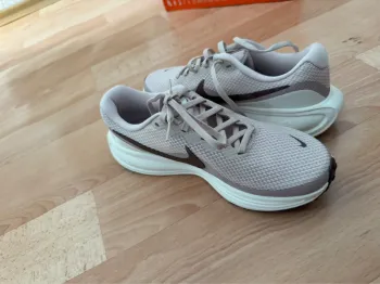Gebrauchtes Nike Schuhe bike — Bild 2 von 8